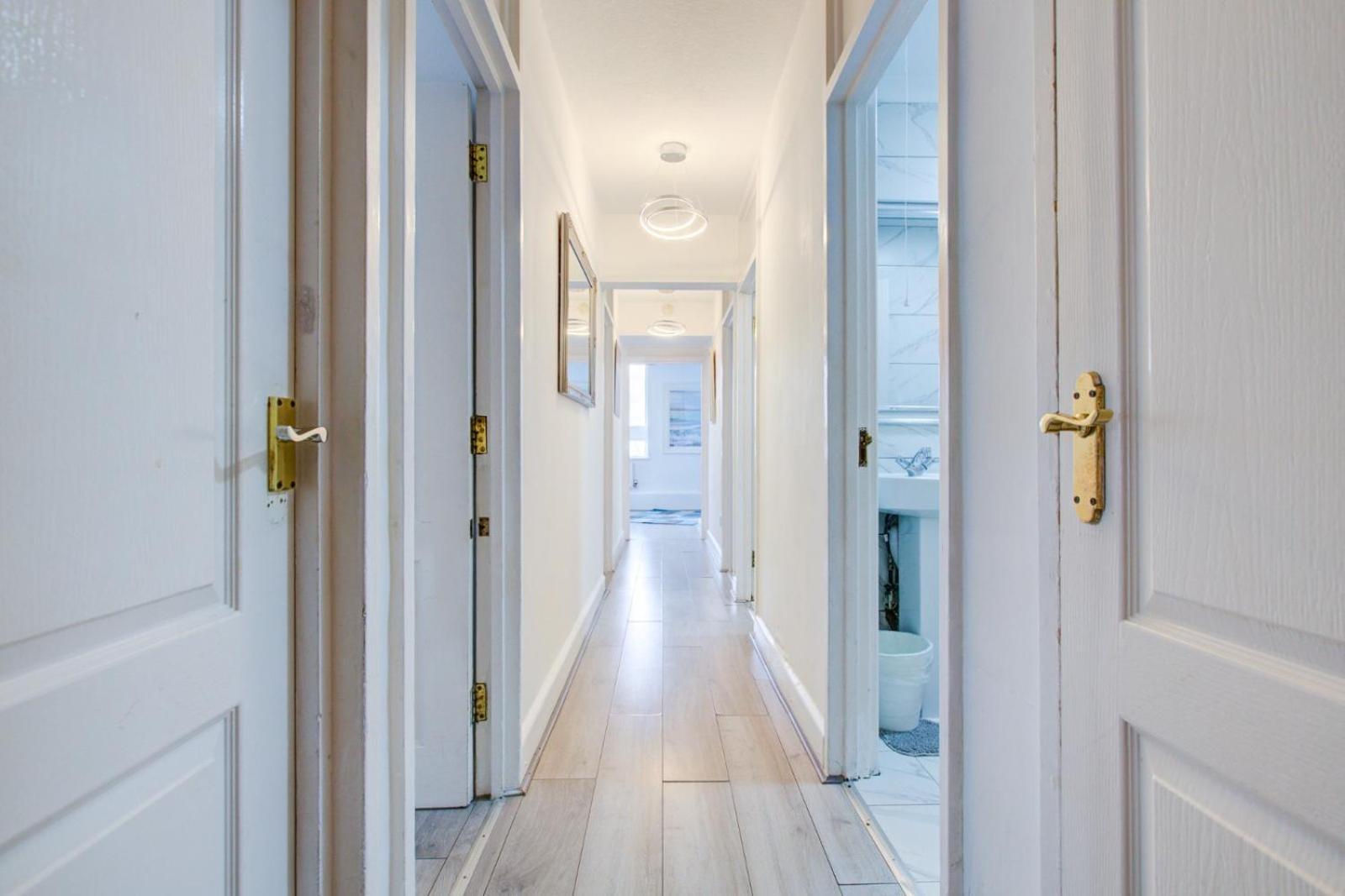 Modern, Family-Friendly Apartment By Hyde Park & Museums Londen Buitenkant foto